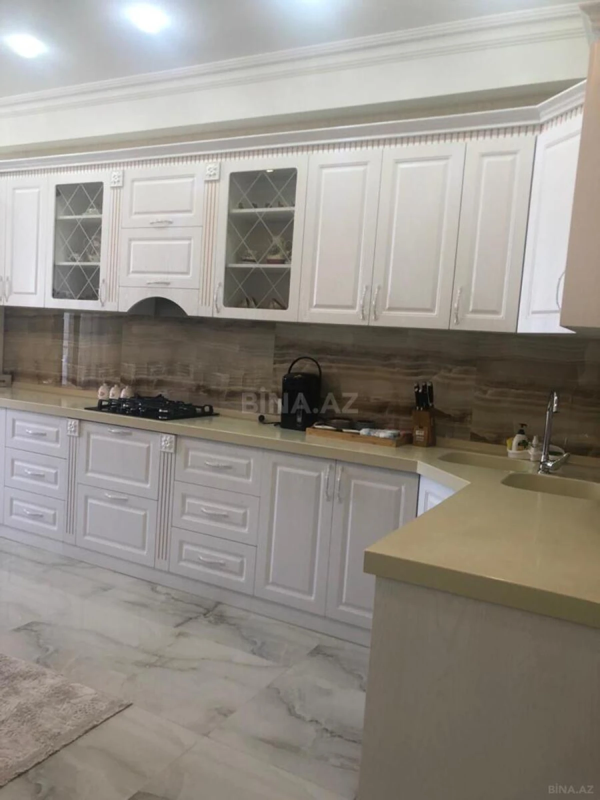 Satılır 2 otaqlı mənzil 95 m²