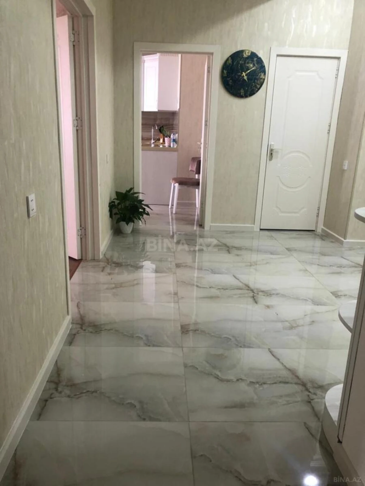 Satılır 2 otaqlı mənzil 95 m²