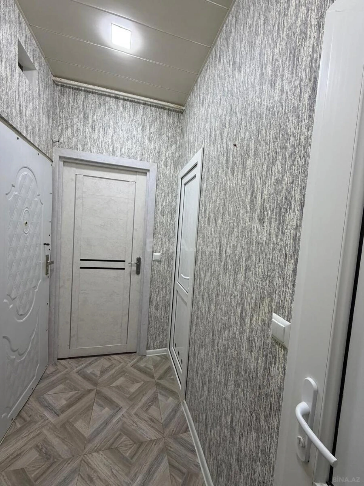 Satılır 2 otaqlı mənzil 32 m²