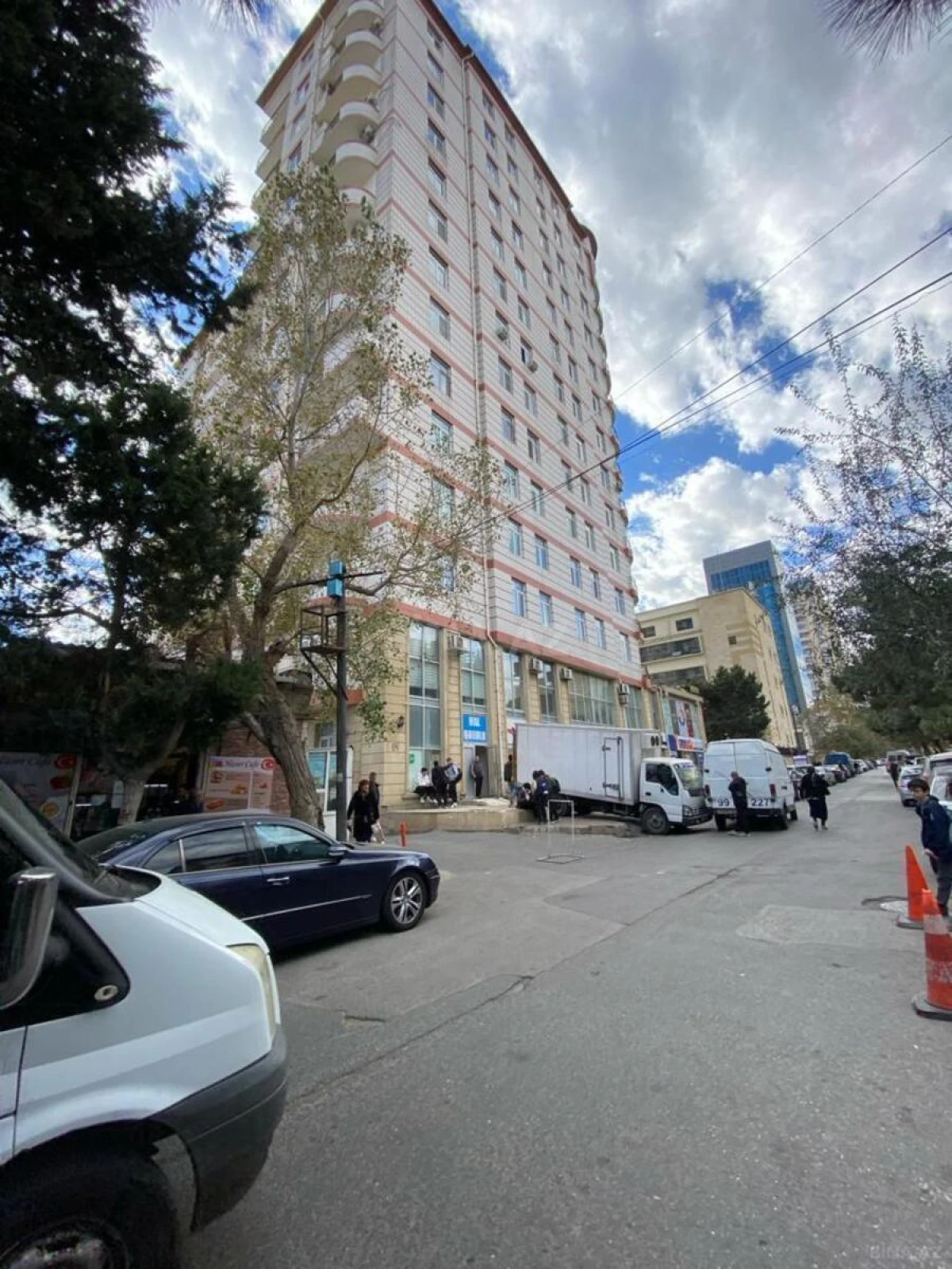 Satılır 3 otaqlı mənzil 85 m²