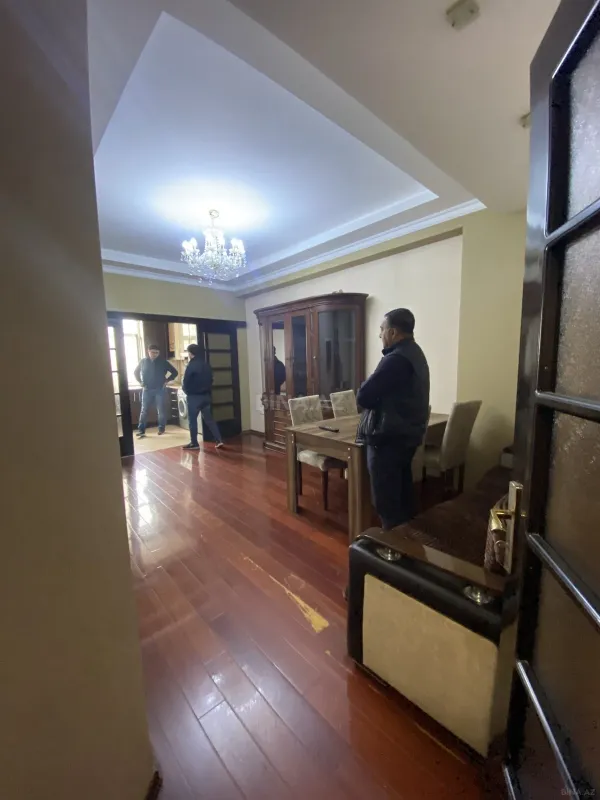 Satılır 3 otaqlı mənzil 63 m²