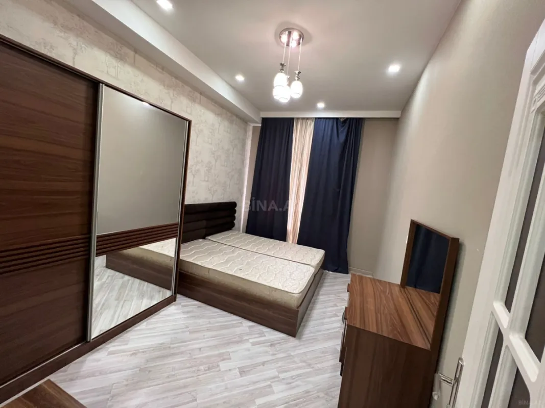 Satılır 3 otaqlı mənzil 144 m²