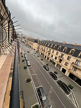 Satılır 3 otaqlı mənzil 144 m²