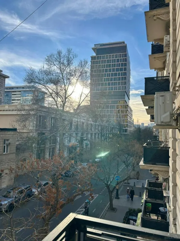 Kirayə verilir 2 otaqlı mənzil 60 m²