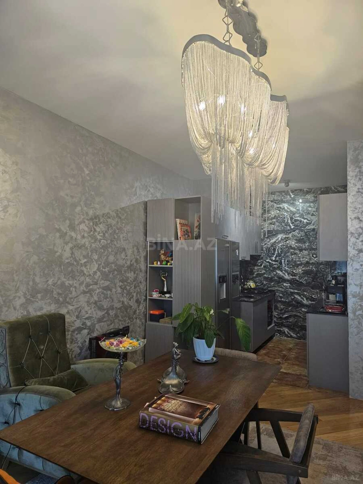 Kirayə verilir 2 otaqlı mənzil 65 m²