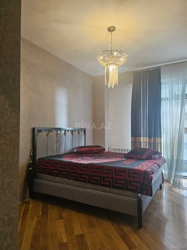 Kirayə verilir 2 otaqlı mənzil 65 m²