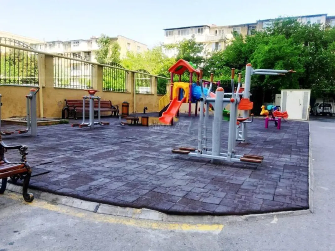 Kirayə verilir 2 otaqlı mənzil 75 m²