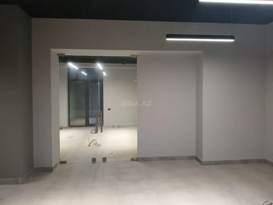 Satılır 5 otaqlı mənzil 270 m²