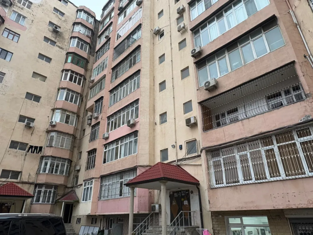 Satılır 3 otaqlı mənzil 115 m²
