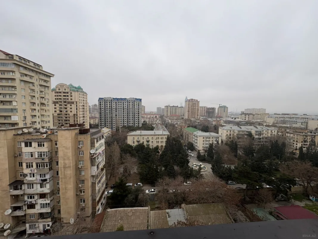 Satılır 3 otaqlı mənzil 115 m²