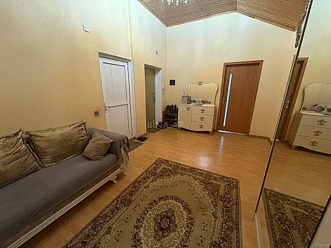 Satılır 3 otaqlı mənzil 115 m²