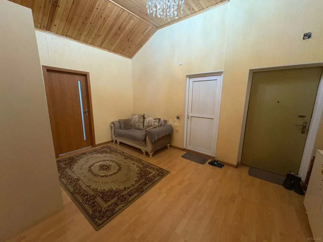 Satılır 3 otaqlı mənzil 115 m²