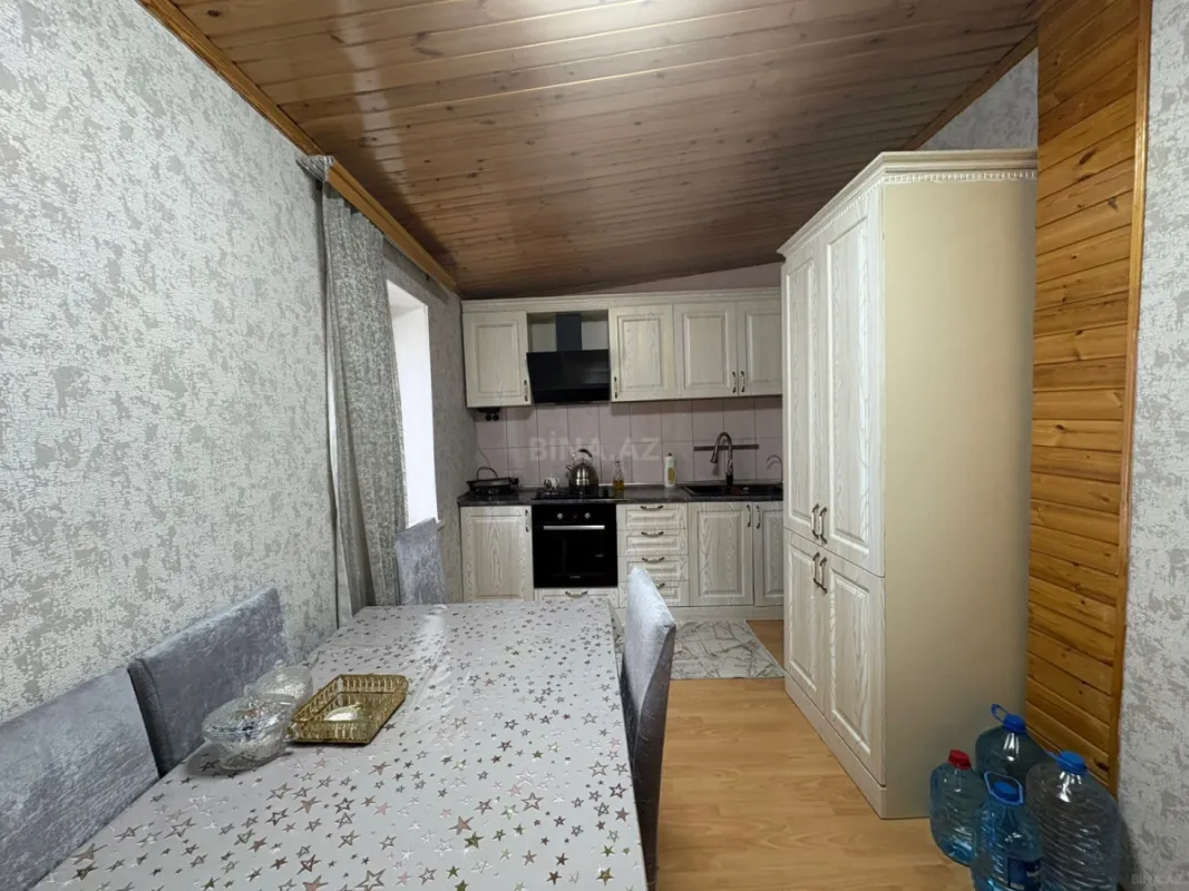 Satılır 3 otaqlı mənzil 115 m²