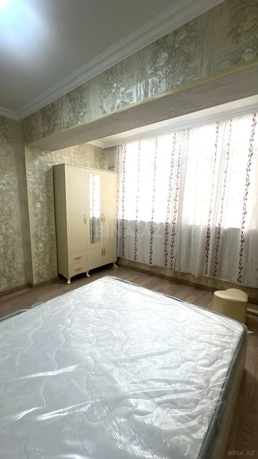 Satılır 2 otaqlı mənzil 52 m²