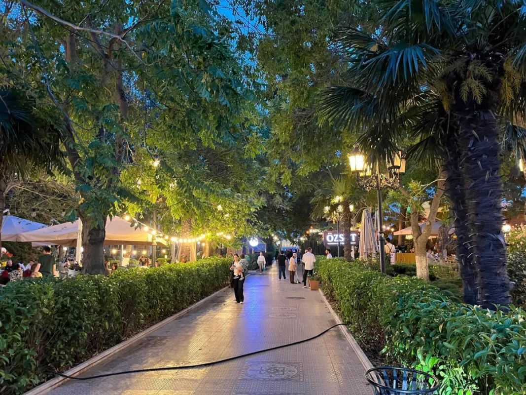 Satılır 2 otaqlı mənzil 52 m²