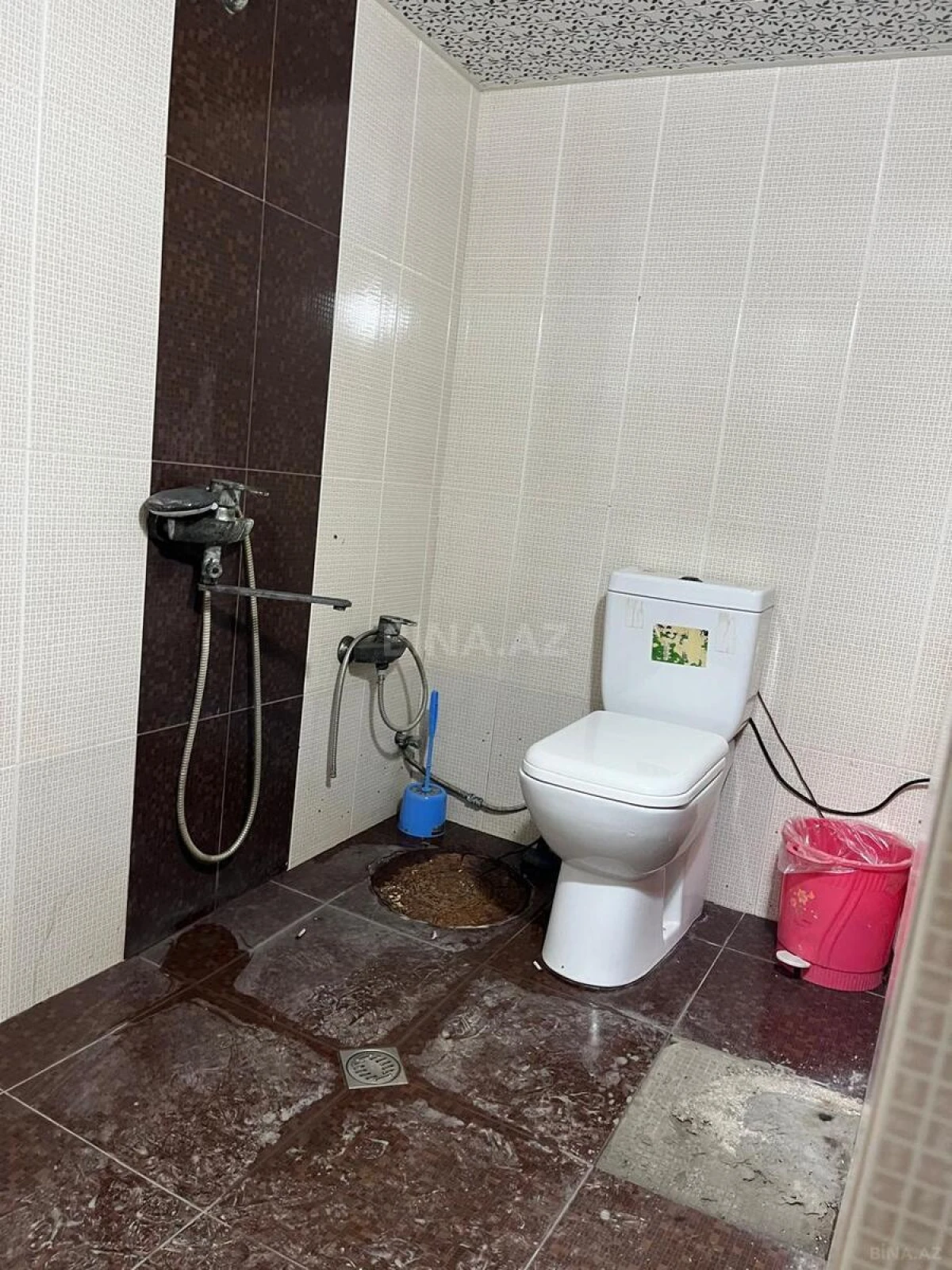 Satılır 4 otaqlı mənzil 110 m²