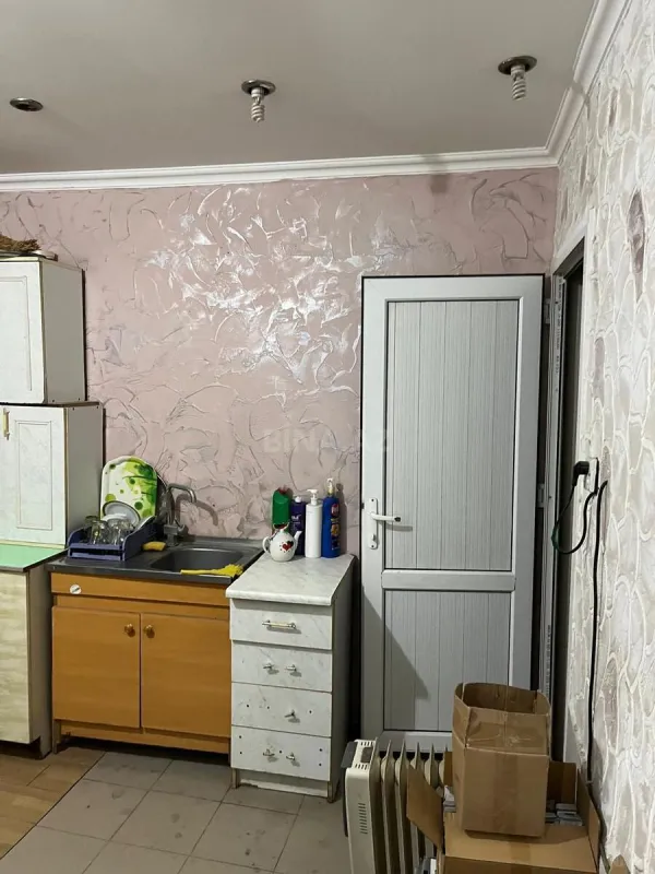 Satılır 4 otaqlı mənzil 110 m²