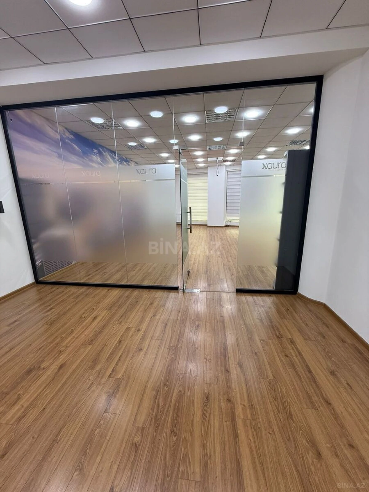 Kirayə verilir 2 otaqlı ofis 70 m²