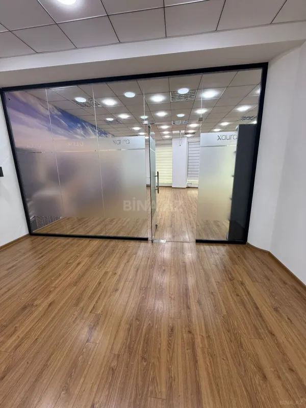 Kirayə verilir 2 otaqlı ofis 70 m²