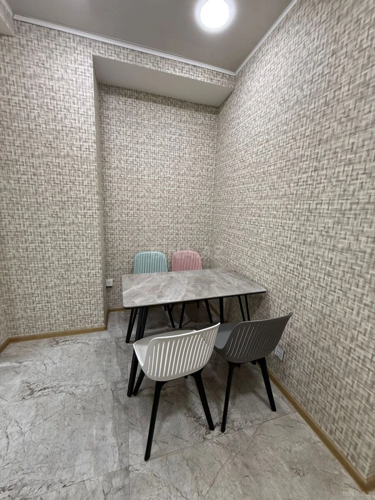 Kirayə verilir 2 otaqlı ofis 70 m²