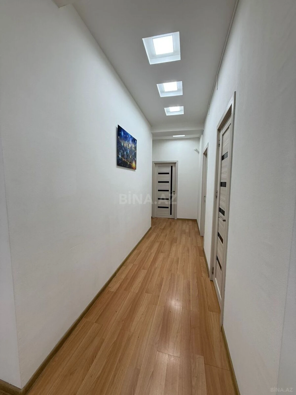 Kirayə verilir 2 otaqlı ofis 70 m²