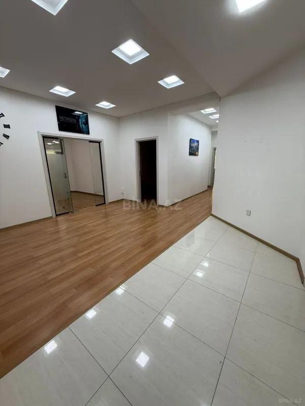 Kirayə verilir 2 otaqlı ofis 70 m²