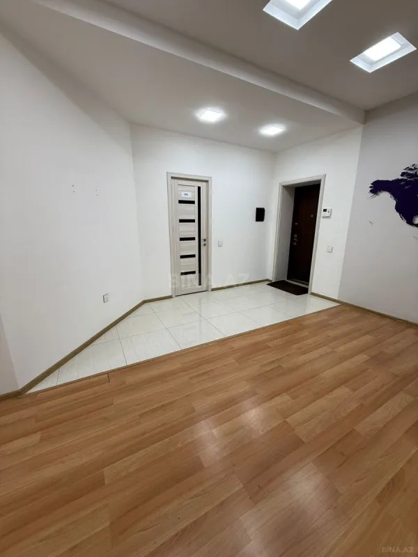 Kirayə verilir 2 otaqlı ofis 70 m²