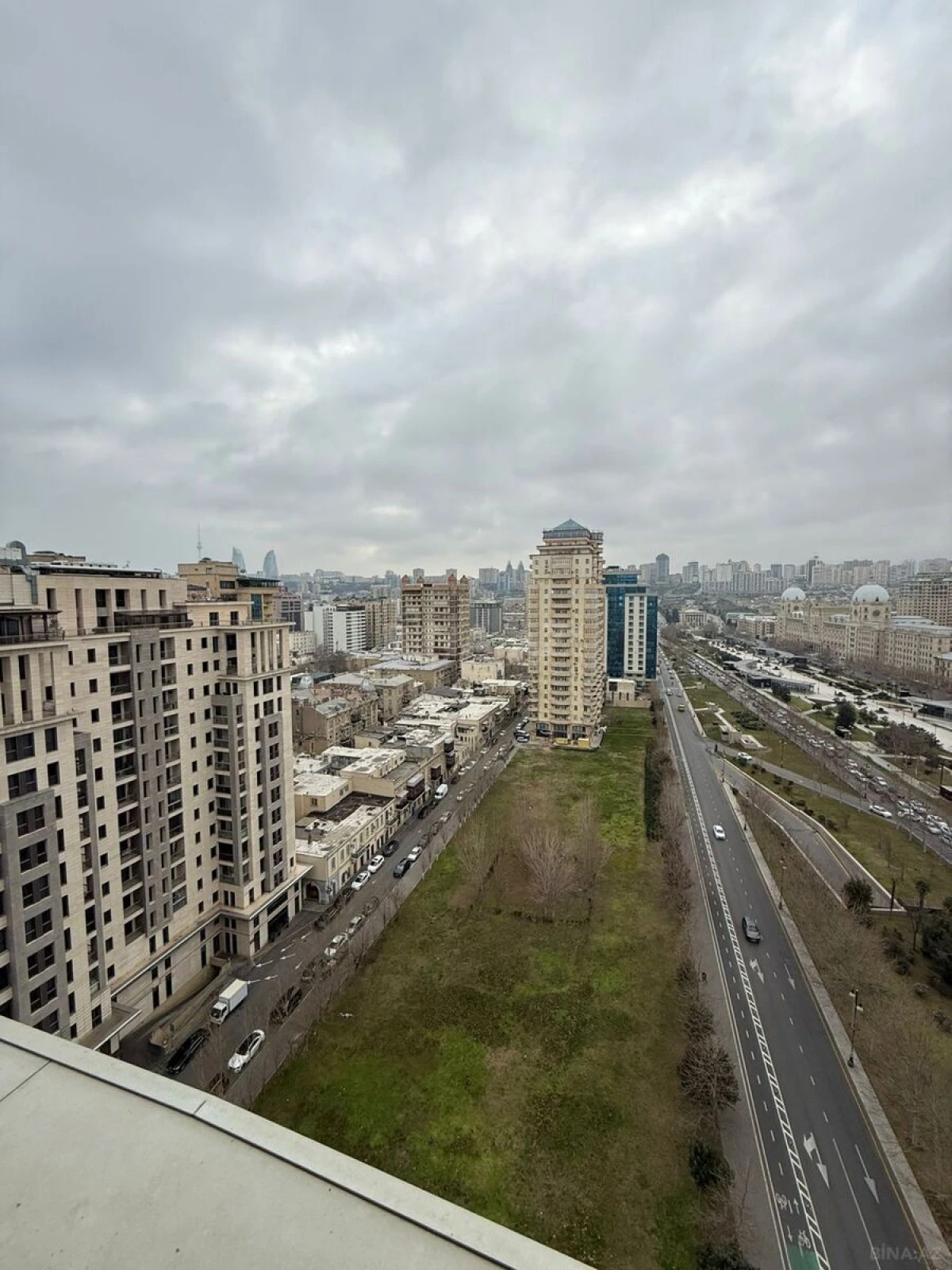 Kirayə verilir 2 otaqlı ofis 70 m²