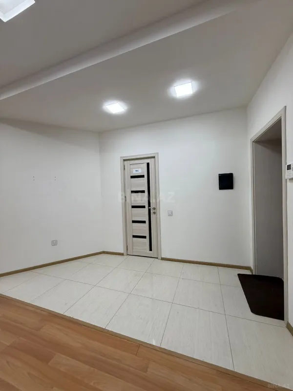 Kirayə verilir 2 otaqlı ofis 70 m²
