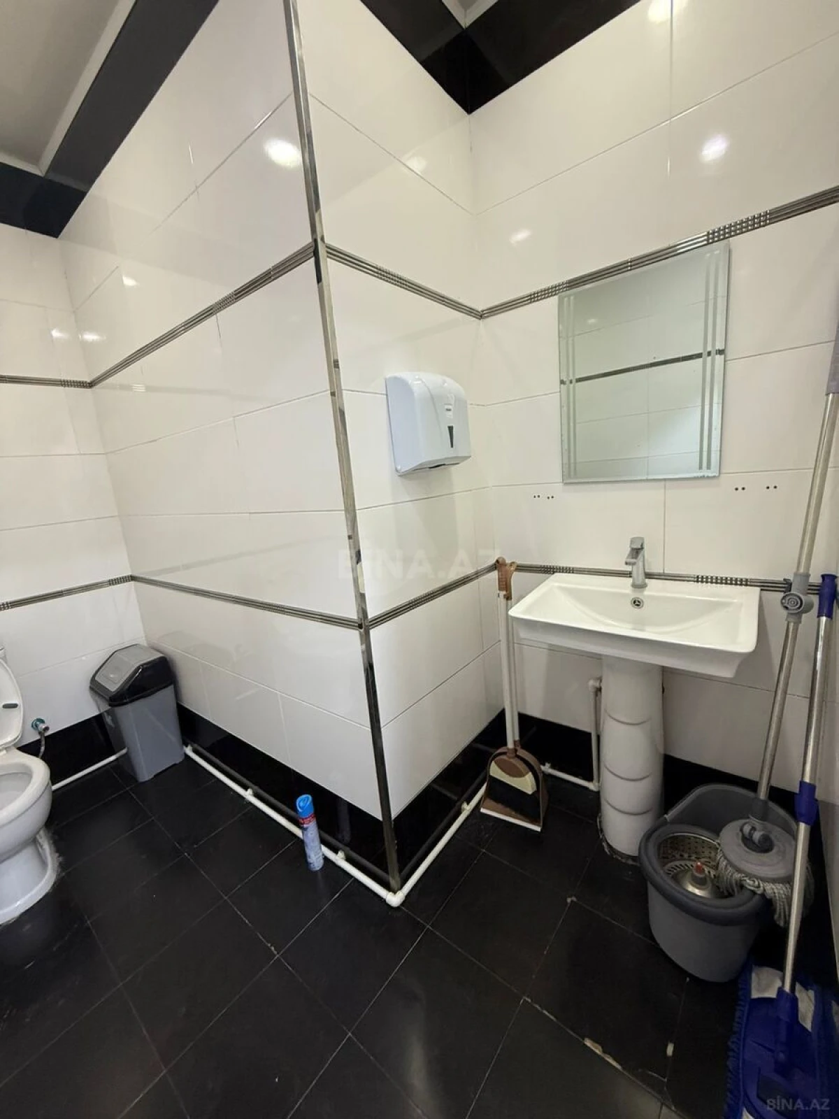 Kirayə verilir 2 otaqlı ofis 70 m²