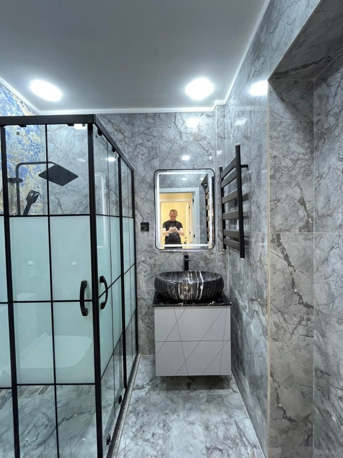 Satılır 2 otaqlı mənzil 58 m²