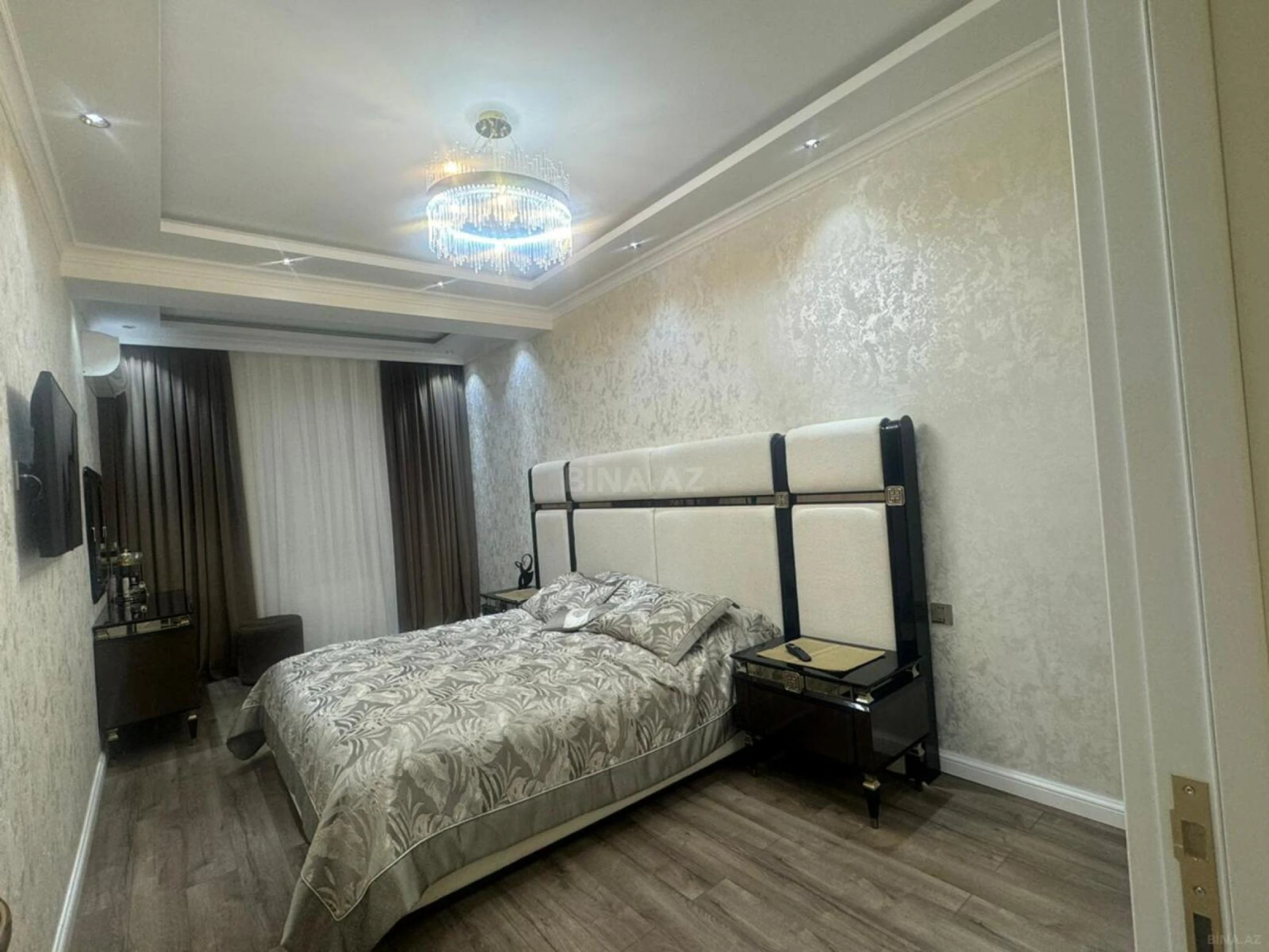 Satılır 3 otaqlı mənzil 106 m²
