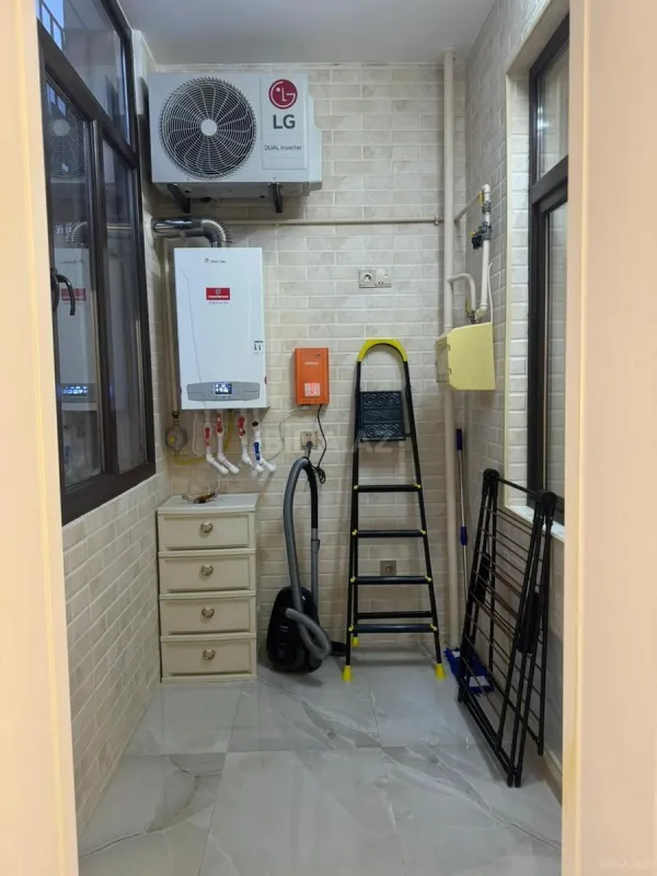 Satılır 3 otaqlı mənzil 106 m²