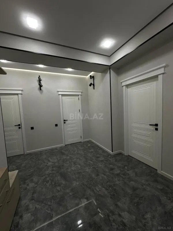 Kirayə verilir 4 otaqlı mənzil 130 m²