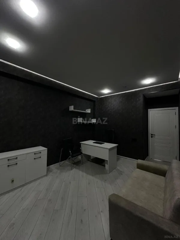 Kirayə verilir 4 otaqlı mənzil 130 m²