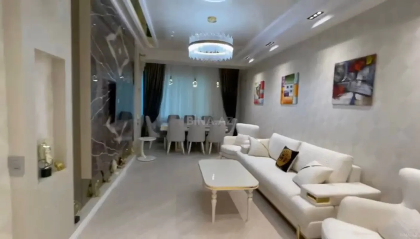 Satılır 4 otaqlı mənzil 139 m²