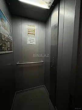 Satılır 4 otaqlı mənzil 110 m²