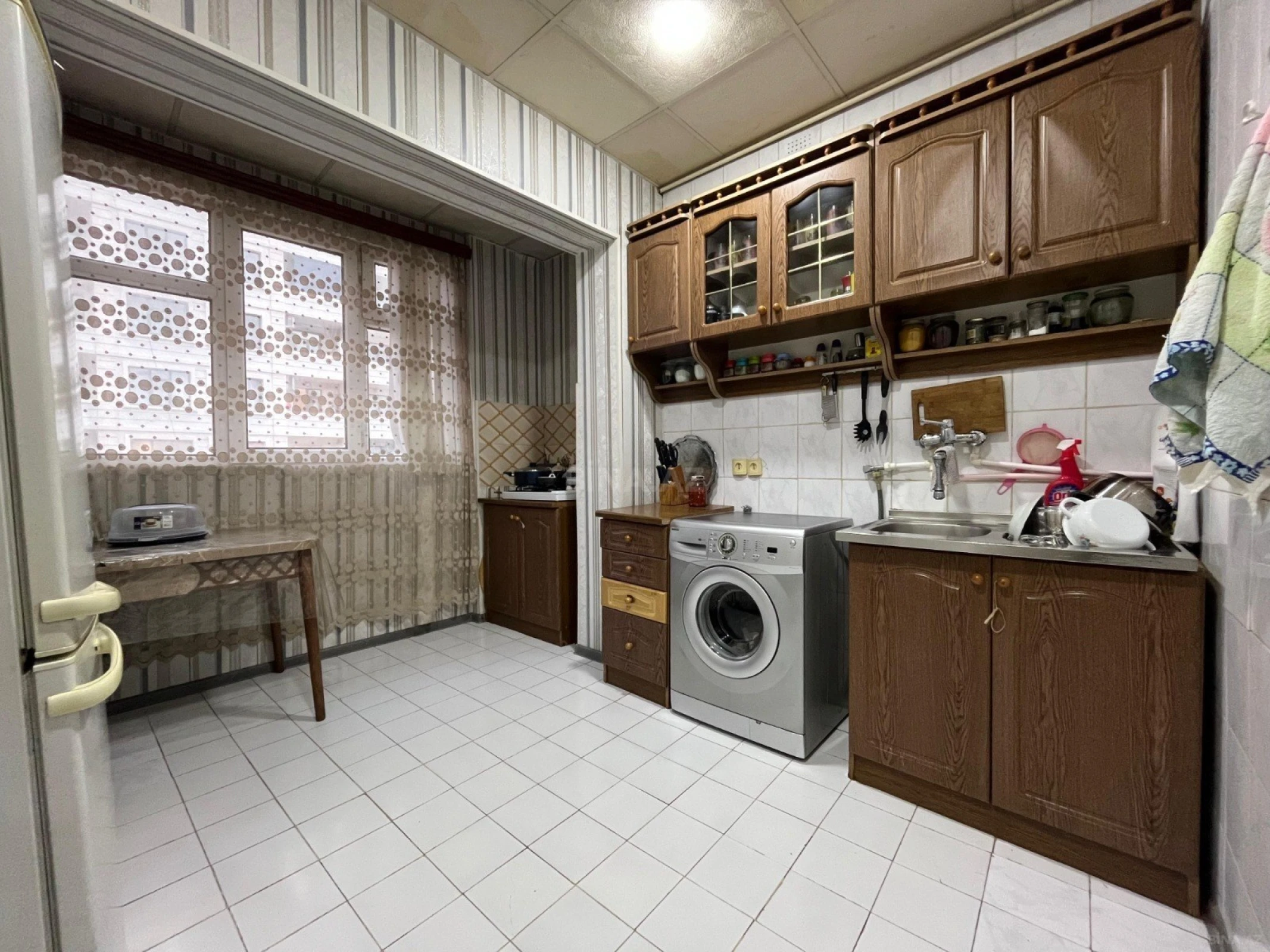 Satılır 4 otaqlı mənzil 110 m²