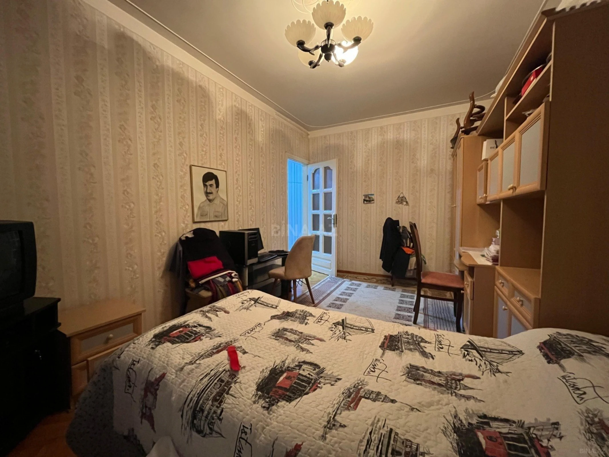 Satılır 4 otaqlı mənzil 110 m²