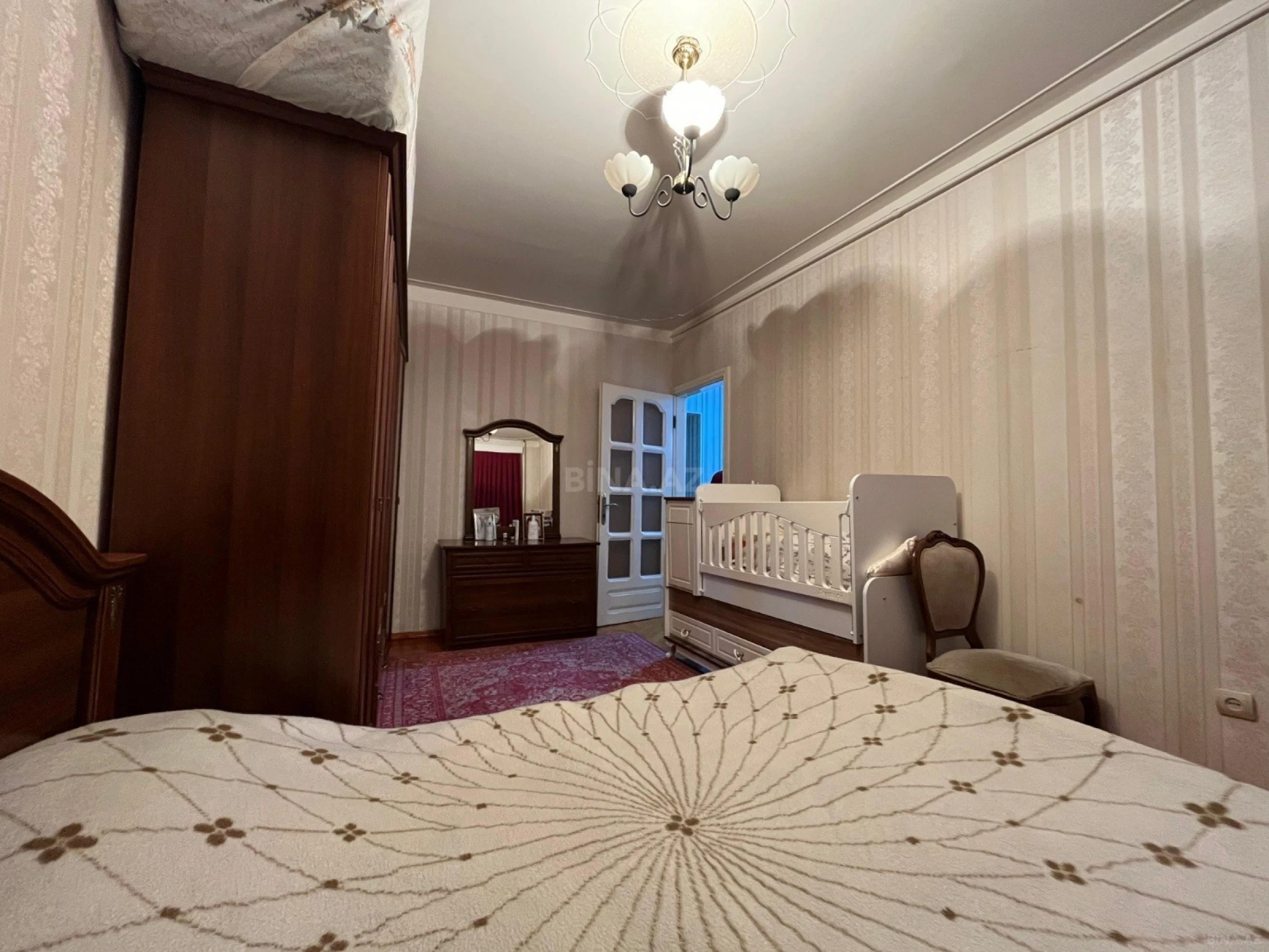 Satılır 4 otaqlı mənzil 110 m²