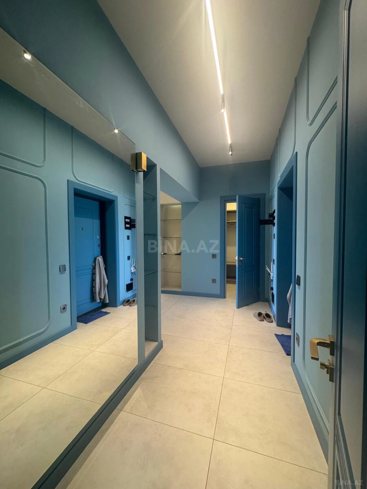 Satılır 2 otaqlı mənzil 68 m²