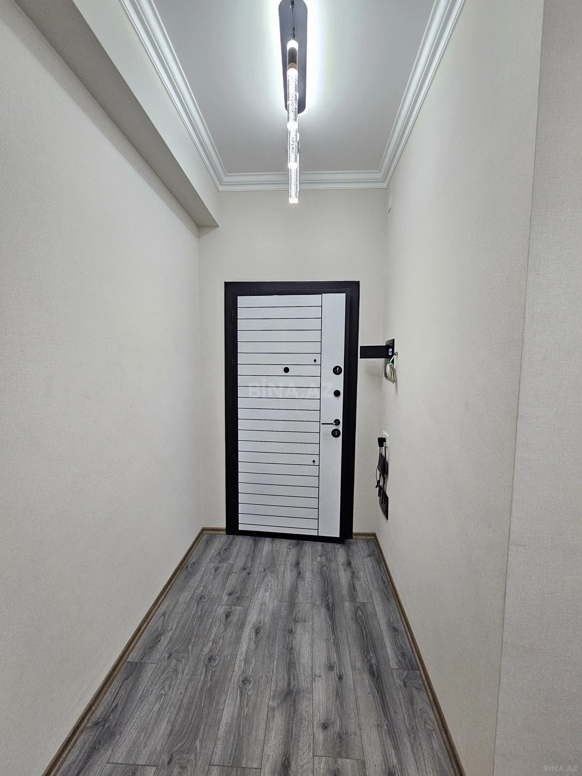Satılır 2 otaqlı mənzil 55 m²
