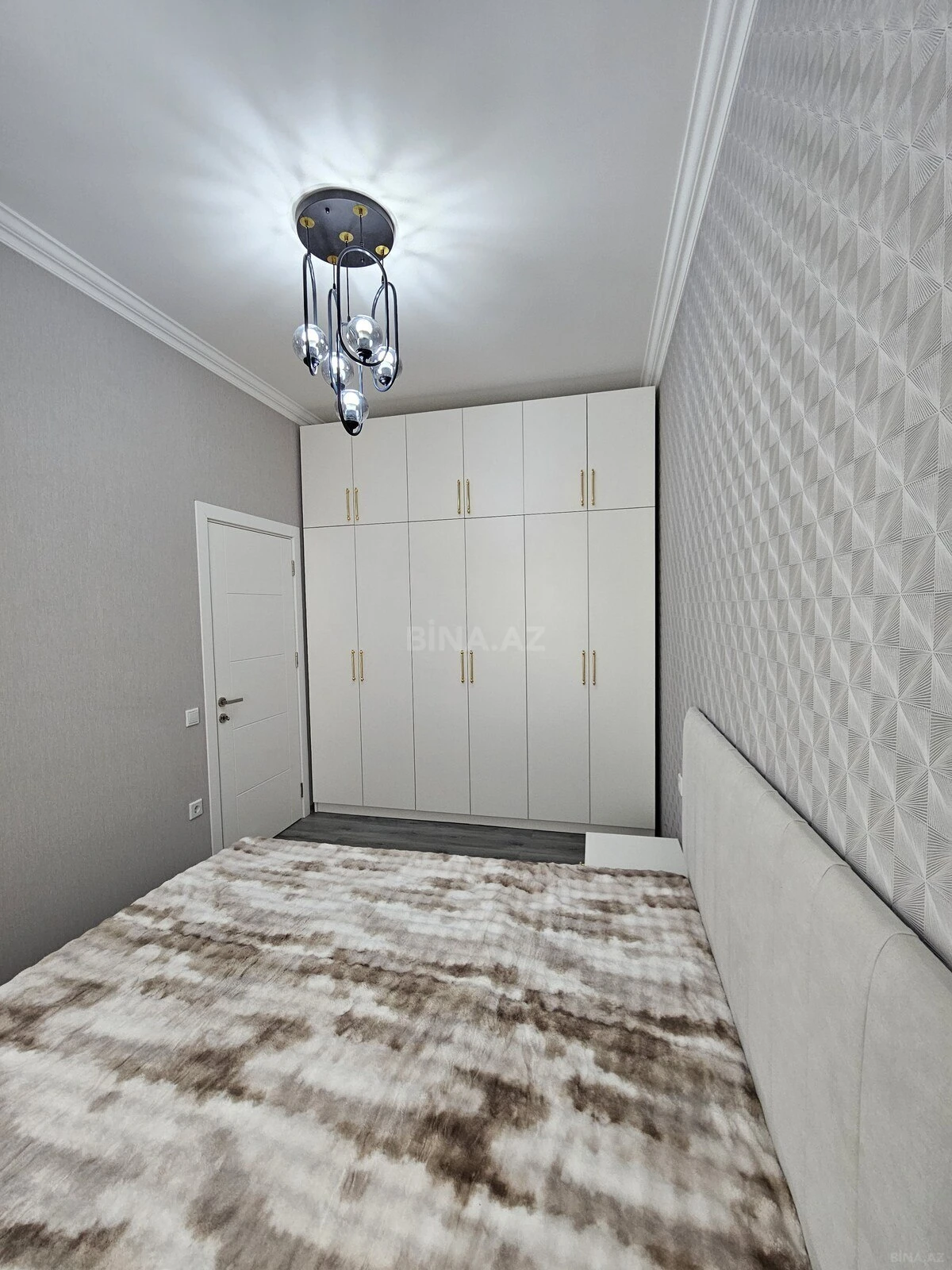 Satılır 2 otaqlı mənzil 55 m²