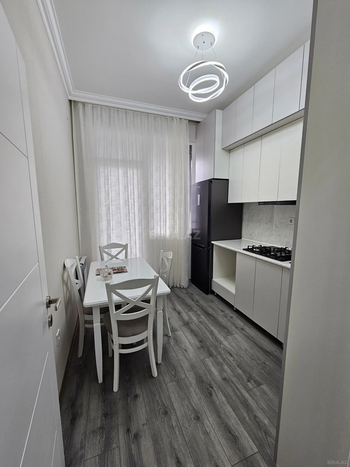 Satılır 2 otaqlı mənzil 55 m²
