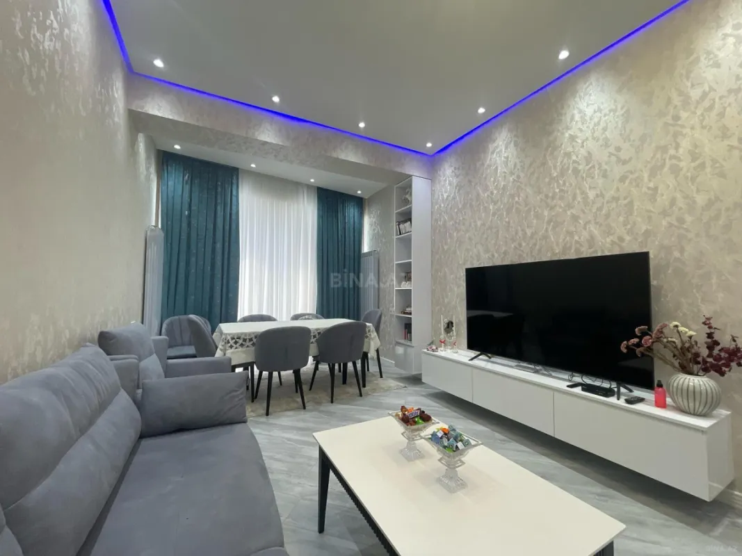 Satılır 2 otaqlı mənzil 72 m²