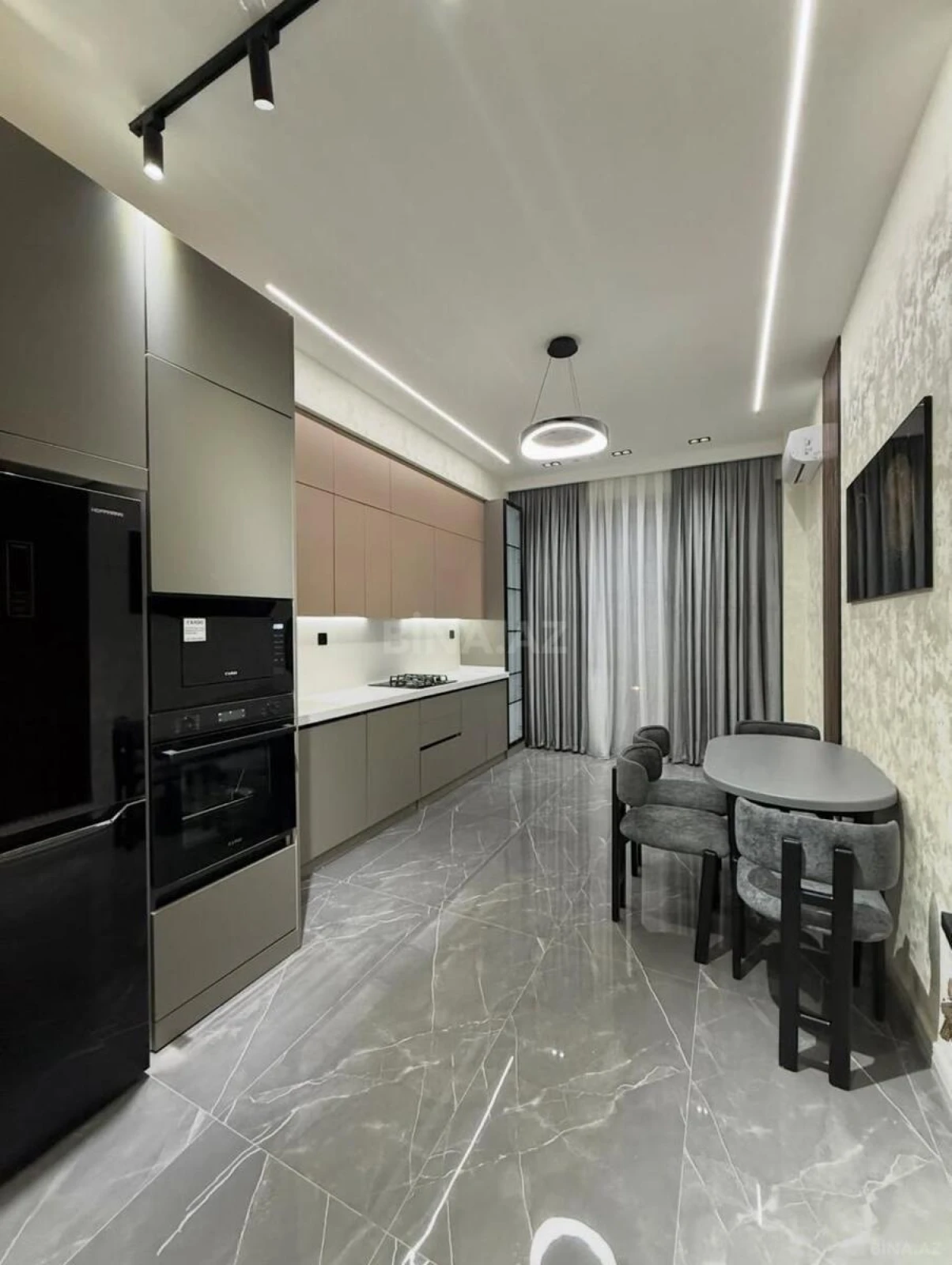 Kirayə verilir 2 otaqlı mənzil 75 m²