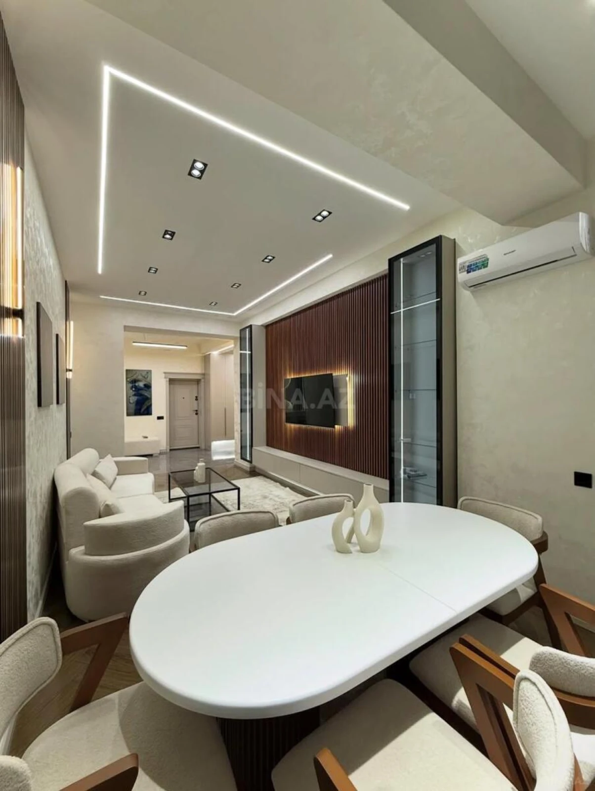 Kirayə verilir 2 otaqlı mənzil 75 m²