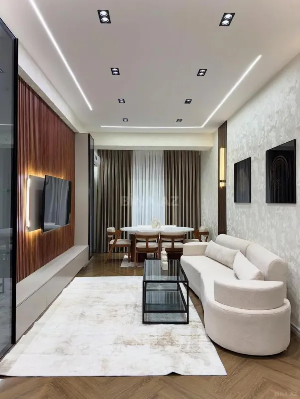 Kirayə verilir 2 otaqlı mənzil 75 m²