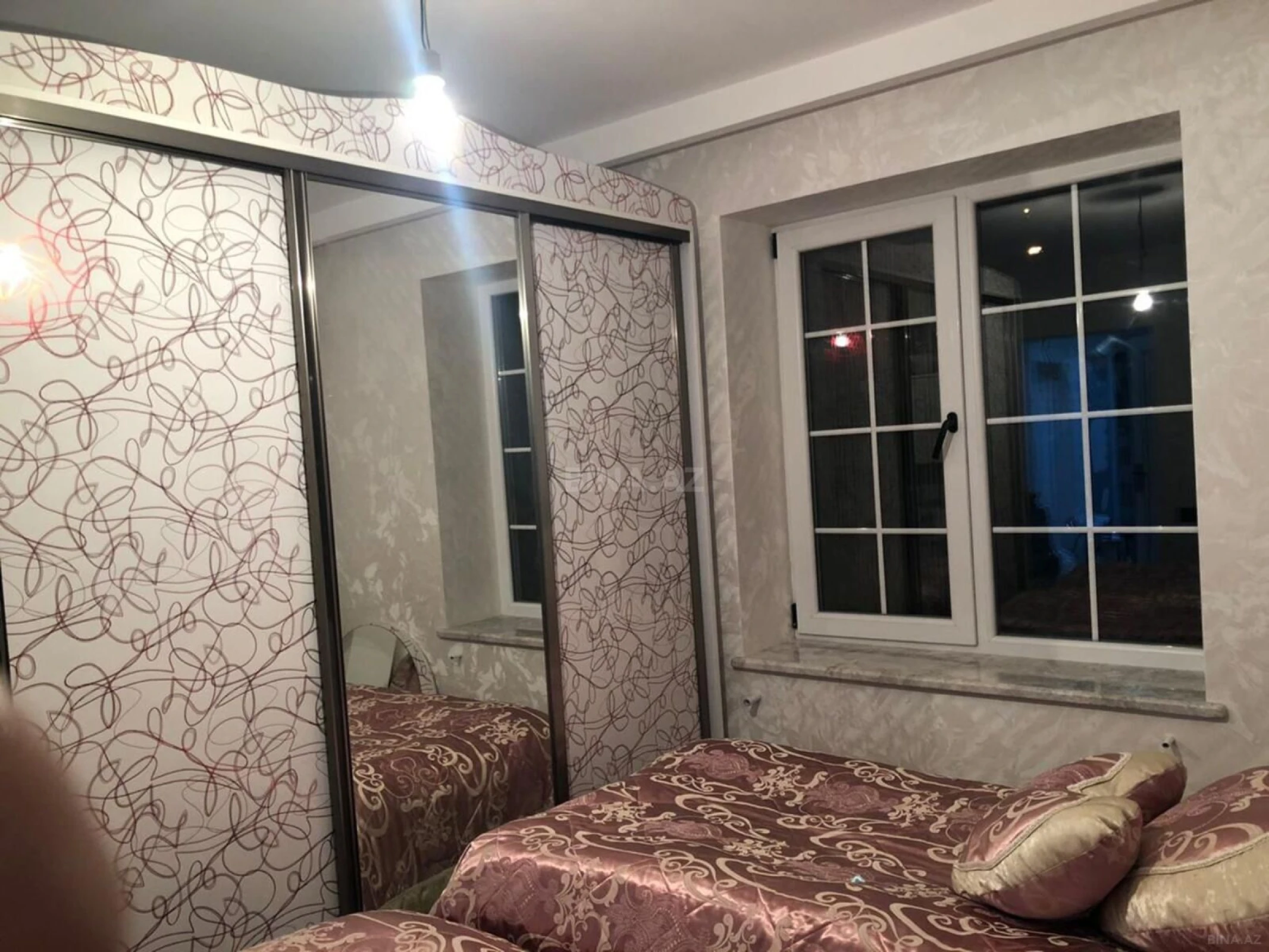 Satılır 2 otaqlı mənzil 60 m²