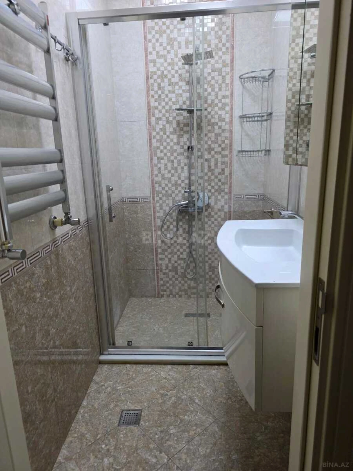 Satılır 3 otaqlı mənzil 75 m²
